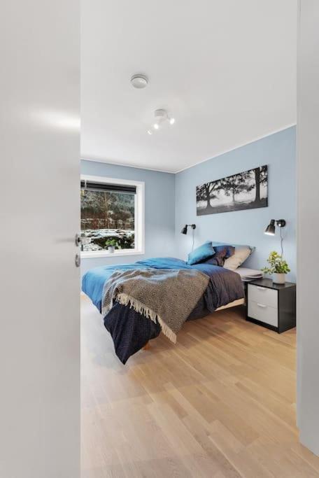 Stor Og Moderne Leilighet I Indre Arna Bergen Gratis Parkering!! Luaran gambar